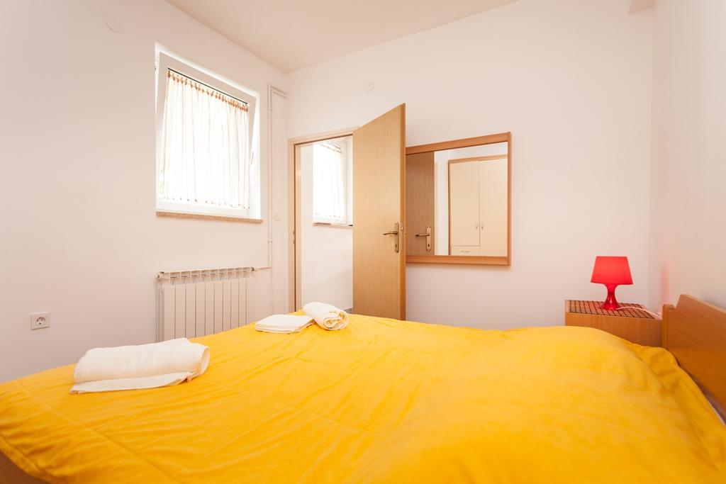 Apartment Darko โรวีน ภายนอก รูปภาพ